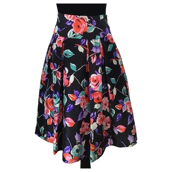 Express Design Studio 100% Silk Box Pleated Skater Skirt - 0 - Picture 14 of 16